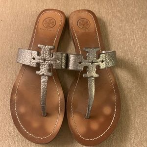 Tory Burch Leather Flip Flops Size 7.5